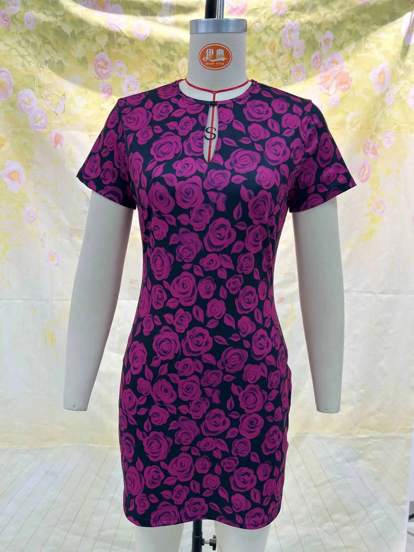 Vestido Corto Floral